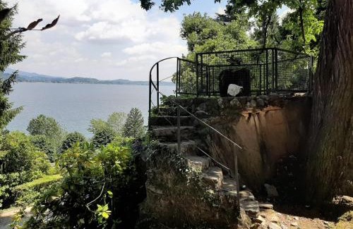 Belgirate Apartment | GIOIOSA 1 Apartment with Terrace and Lake View Awaits