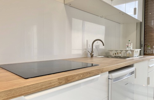 Quartier Exposition-Bajatiere Apartment | Discover The Blue Song: Family-Friendly Hotel in Marcelin