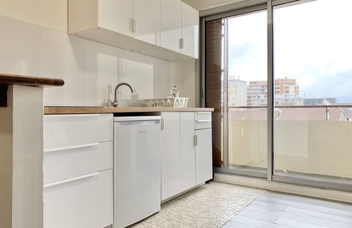 Quartier Exposition-Bajatiere Apartment | Discover The Blue Song: Family-Friendly Hotel in Marcelin