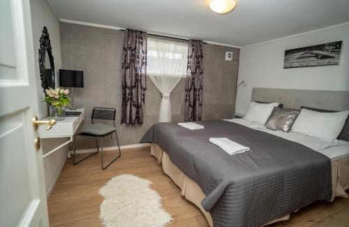Stavanger Apartment | Cozy Nicolas Apartment: 4-Star Central Retreat for Families