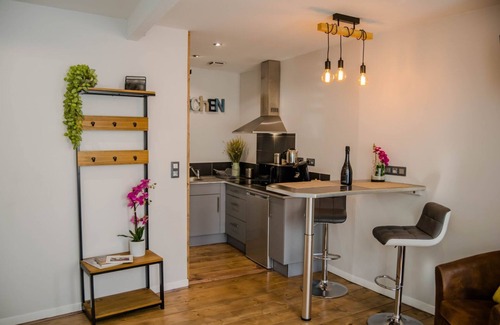 Epernay Apartment | Cozy Studio 86 at BnB Epernay - Perfect Nest for Two