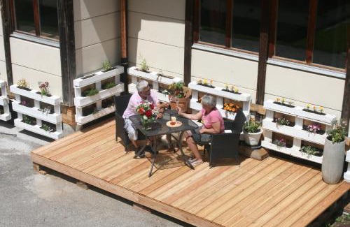 Jaun Apartment | Experience Comfort at BnB Le Loft Im Fang - Rated 9.4/10