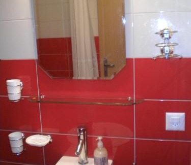 Les Ponts-de-Martel Bed & Breakfast | Family-Friendly Stay at BNB Les Prises - Rated 9.1/10