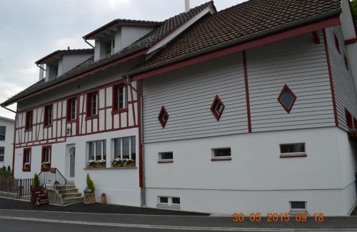 Ehrendingen Bed & Breakfast | Oceanfront Retreat at BnB zum Schlüssel - Rated 9.4/10