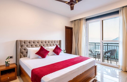 Shimla Apartment | Relaxing Getaway at BnBBuddy Case Vacanze, Shimla