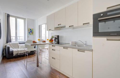 Quartier Sainte-Marguerite Apartment | BnBNova - 1BR - Bastille