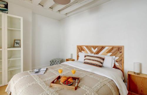 Les Halles Apartment | BnBNova - 1BR - Pompidou & Central Paris