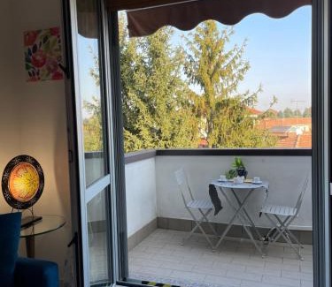 Cardano al Campo Apartment | Discover Family-Friendly Bnbook Bilo Malpensa 2 with Top Ratings