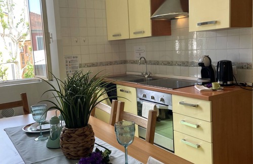 Rho Apartment | Comfortable Stay at BNBOOK-BORROMEO 2 RHO with Breakfast