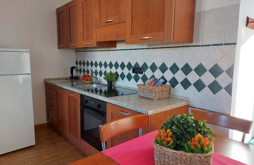 Rho Apartment | Cozy Bnbook-Corte Borromeo 1 with Breakfast & Kitchen