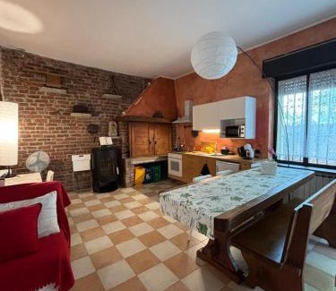Olgiate Olona Apartment | Family-Friendly Bnbook Il Geco with Top-Rated Restaurant