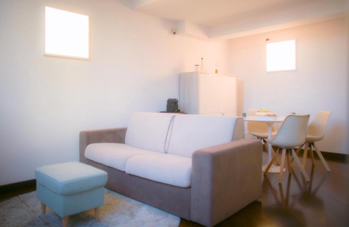 Loreto Apartment | Modern BnButler - Bergonzoli Near Central Station