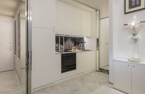 Centro Storico Apartment | BnButler - Falcone, 5: Family-Friendly Retreat with Kitchen