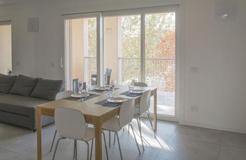 Ghisolfa Apartment | Bright and Inviting BnButler Apartment with Terrace