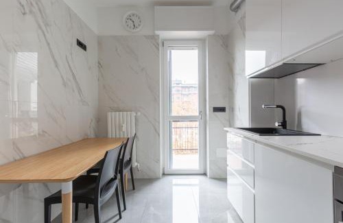 Binda Apartment | Experience Comfort at BnButler - Largo Promessi Sposi