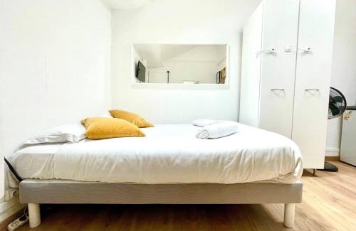 Moliere - Edgard Quinet Apartment | Discover Cuvier: Your Ideal Budget-Friendly Getaway