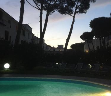 Baia Domizia Hotel | Cozy BNS Hotel Francisco with Oceanfront Views & Pool