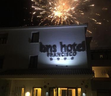Baia Domizia Hotel | Cozy BNS Hotel Francisco with Oceanfront Views & Pool