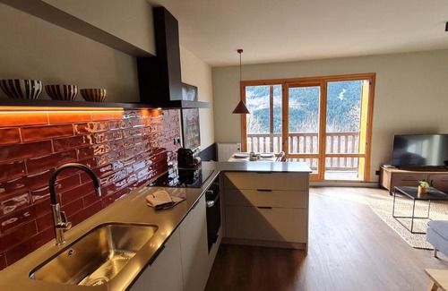 Lleida Apartment | Family-Friendly Retreat at Boí Taüll CALMA I - Rated 9.1!