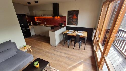 Lleida Apartment | Family-Friendly Retreat at Boí Taüll CALMA I - Rated 9.1!