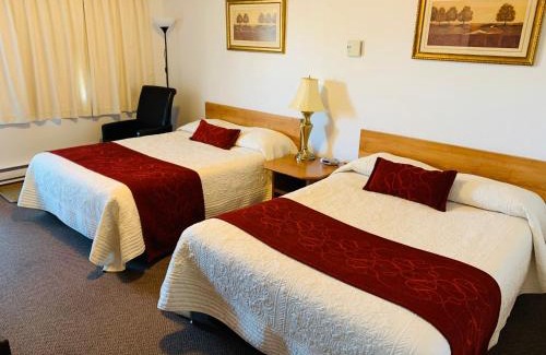 North Bay Hotel | Pet-Friendly Retreat at Bo-Mark Motel - Rated 8/10 by Guests