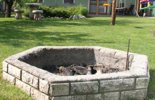 Fertod House | Comfortable Bo-Ni Vendégház: 9/10 Guest Rated Retreat