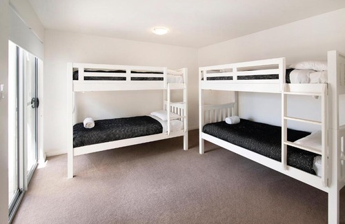 Cowaramup Apartment | Explore Bo'Vine Holiday Apartment: Family-Friendly Retreat