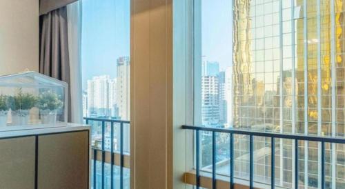 Luohu Hotel | Bo Yu Shennan No. 68 Apartment (Shenzhen Luohu Dongmen Branch)