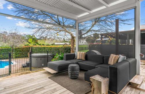 Matakana House | Board and Batten - Matakana Holiday Home
