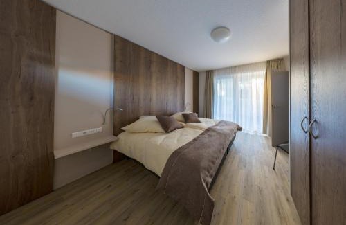 Gospoldshofen Apartment | Highly Rated Boarding & HOUSE T24 with Family-Friendly Amenities