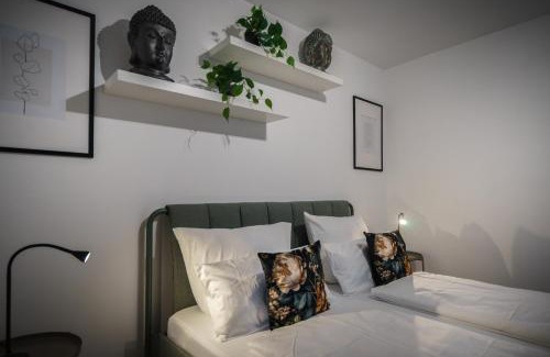Mettingen Apartment | Boardinghaus Grünefeld W5 I by Wooon I P I Küche I Smart TV