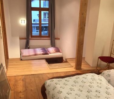 Heidenheim an der Brenz House | Boardinghouse Schnaitheim: Family-Friendly Oceanfront Retreat