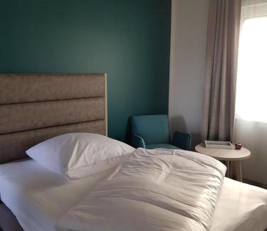 Emden Hotel | Discover Comfort at Boardinghouse am Borkumkai - Rated 9/10