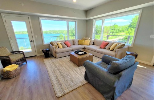Traverse City House | Premier Boardman Ridge Penthouse Steps from Town