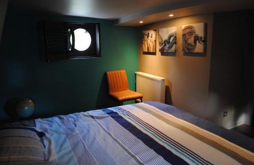 Ghent Boat Rental | Guest Rated 9.1: Boat & Breakfast Bellevue Awaits You