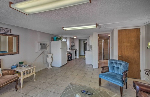 Lakeland Cottage | Charming Cottage Retreat with Boat Launch on Lake Hamilton
