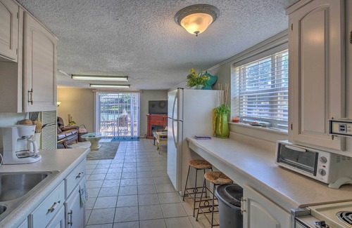 Lakeland Cottage | Charming Cottage Retreat with Boat Launch on Lake Hamilton