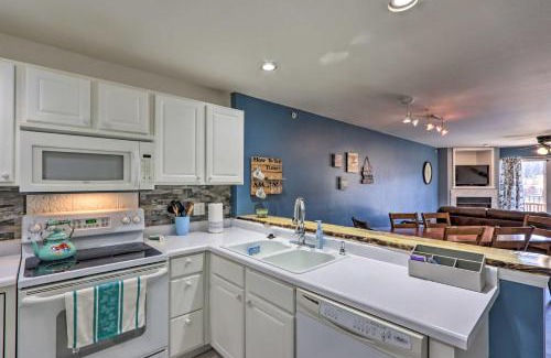 Camdenton Apartment | Accessible Camdenton Condo with Dock & Pool Access