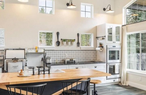 Coeur d'Alene House | Experience Lakeside Landing: Family Fun with Water Toys