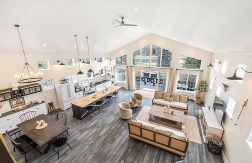 Coeur d'Alene House | Experience Lakeside Landing: Family Fun with Water Toys