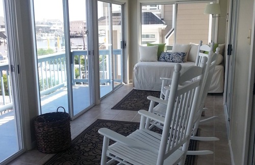 Riviera House | Unique 6-Bedroom Retreat with Boat Slip & WaveRunner Docks