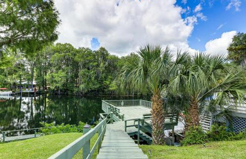Dunnellon House | Idyllic Riverfront Dunnellon Retreat with Boathouse & Dock