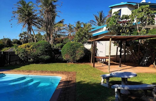 Ramsgate South Apartment | Idyllic Boathouse Bed and Biscuit - Family-Friendly Cabin