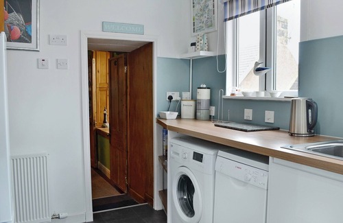 Buckie Cottage | Pet-Friendly 2-Bedroom Retreat with Ocean View in Portessie