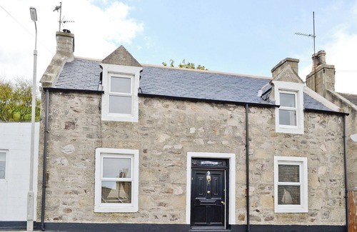 Buckie Cottage | Pet-Friendly 2-Bedroom Retreat with Ocean View in Portessie