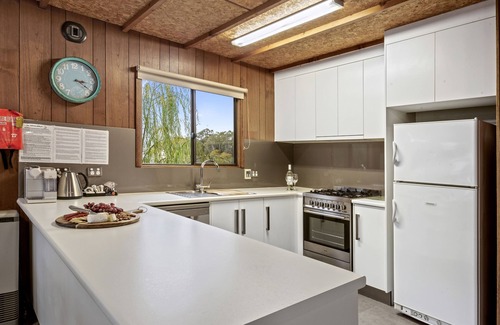 Renmark Boat Rental | Discover Boats And Bedzzz & Renmark River Villas Today!