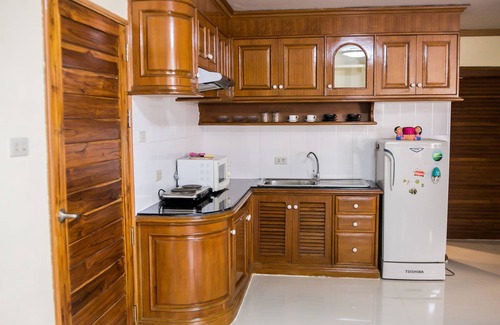 Huay Kaew Hotel | Top-Rated Bob's Thai BNB: Family-Friendly & Accessible Stay