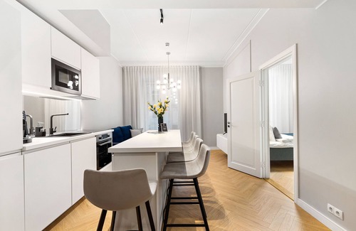 Kesklinn Apartment | Inviting Stay at Bob W Ambassador - 4 Stars & Family-Friendly