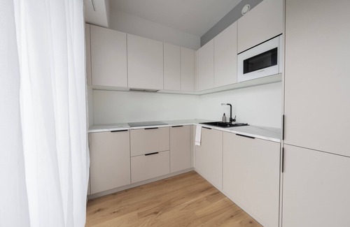 Parnu Apartment | Explore Bob W Pärnu: Oceanfront Bliss with Breakfast Included