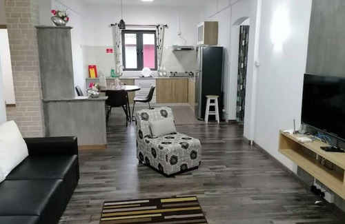 Curepipe Apartment | Family-Friendly Bobato Appartement B with Kitchen Amenities